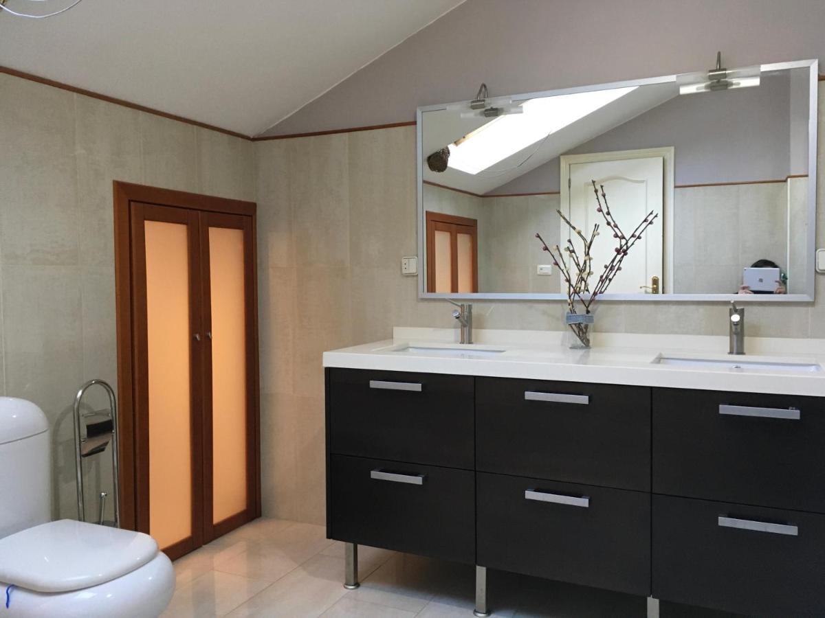 דירות Duplex Rosalia De Castro. ריבאדאביה מראה חיצוני תמונה